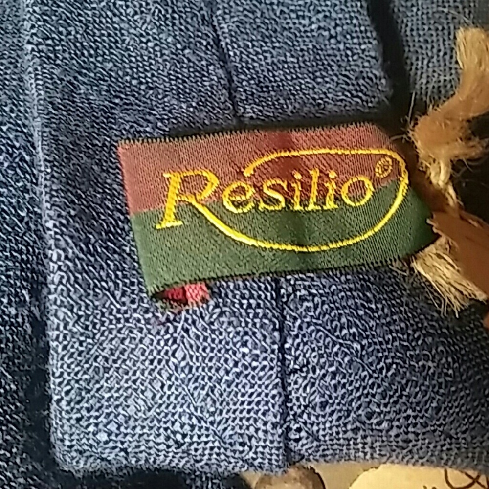 Resilio Tie - Picture 2 of 2